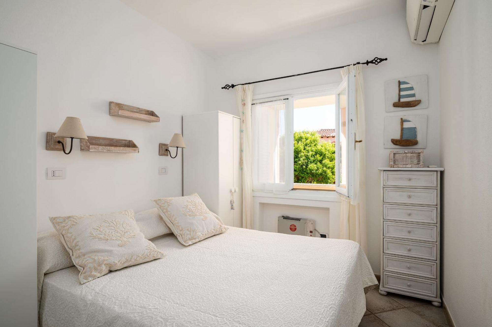 S'Abba Seafront Apartments - Your House In Sardinia Golfo Aranci Ngoại thất bức ảnh