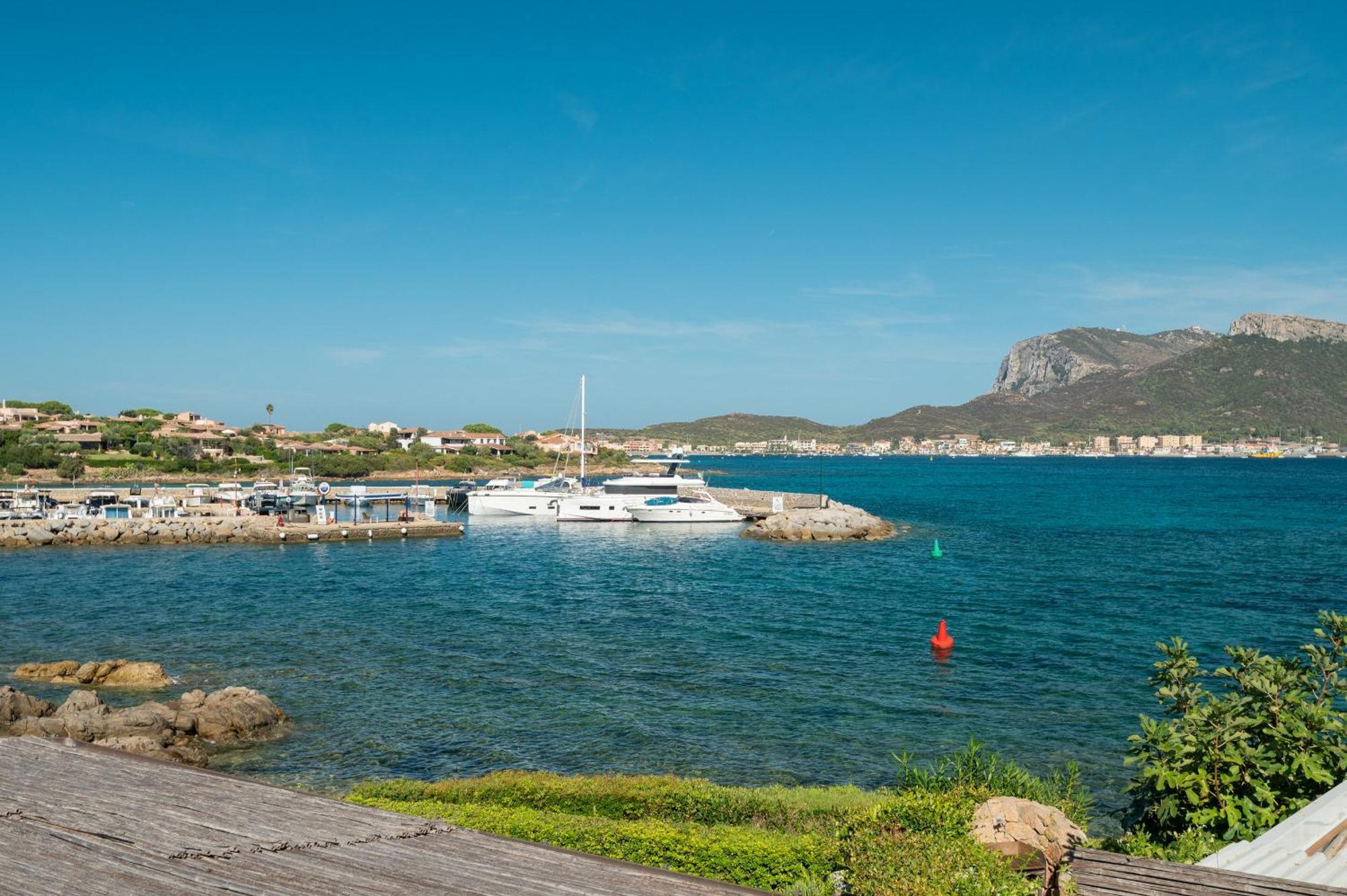 S'Abba Seafront Apartments - Your House In Sardinia Golfo Aranci Ngoại thất bức ảnh