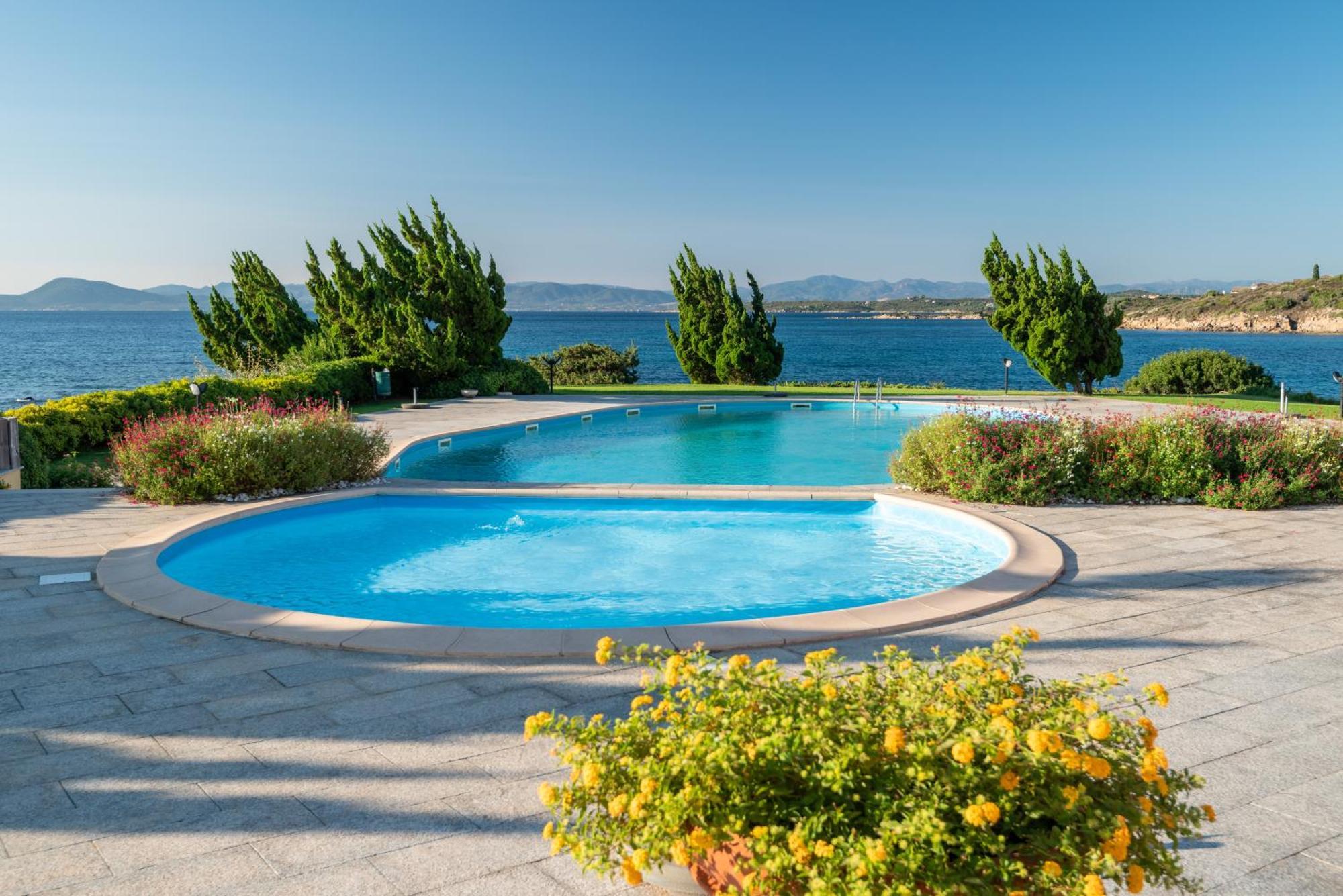 S'Abba Seafront Apartments - Your House In Sardinia Golfo Aranci Ngoại thất bức ảnh