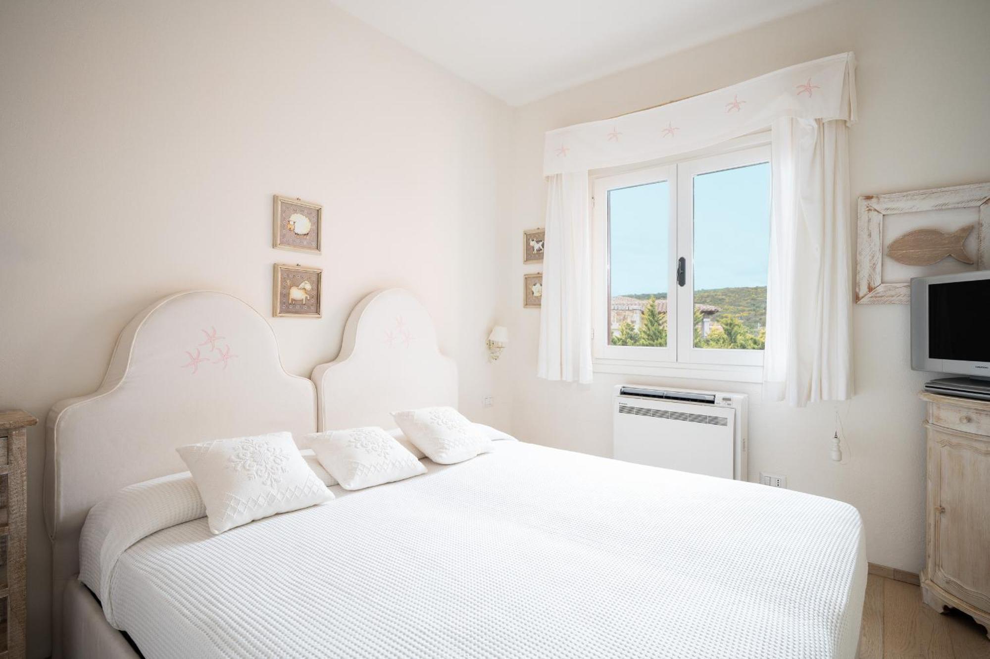 S'Abba Seafront Apartments - Your House In Sardinia Golfo Aranci Ngoại thất bức ảnh