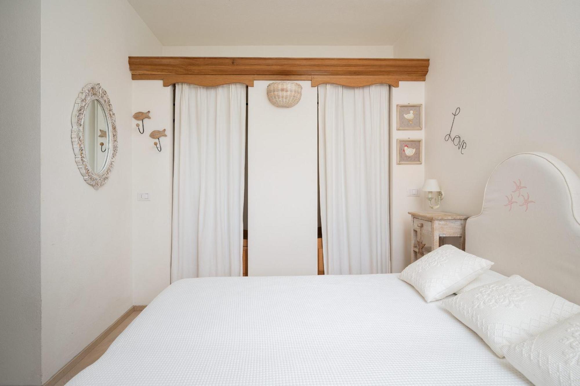 S'Abba Seafront Apartments - Your House In Sardinia Golfo Aranci Ngoại thất bức ảnh