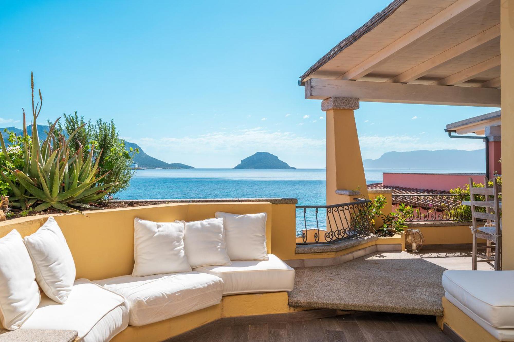 S'Abba Seafront Apartments - Your House In Sardinia Golfo Aranci Ngoại thất bức ảnh