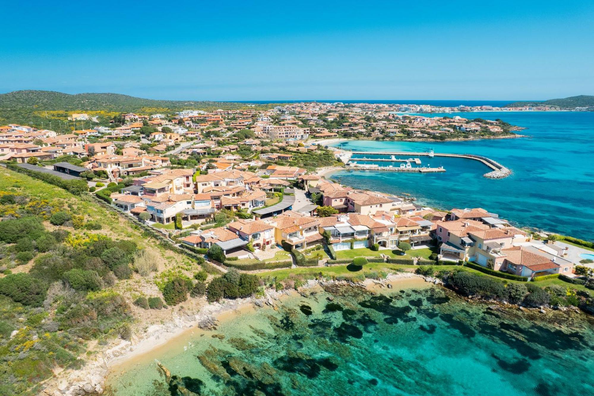 S'Abba Seafront Apartments - Your House In Sardinia Golfo Aranci Ngoại thất bức ảnh