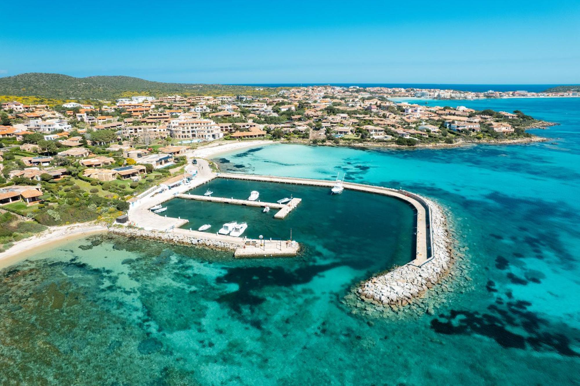 S'Abba Seafront Apartments - Your House In Sardinia Golfo Aranci Ngoại thất bức ảnh